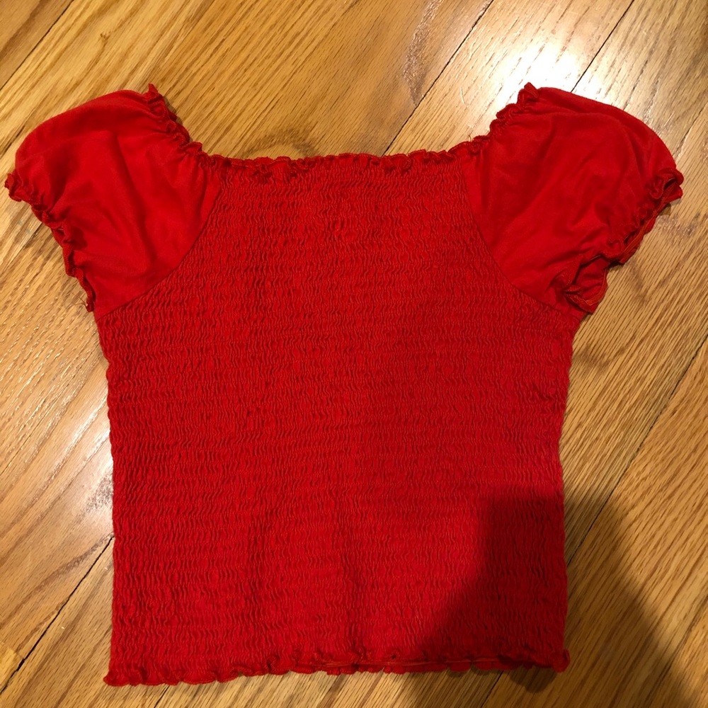 Girls red too